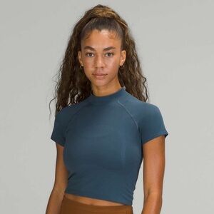 Lululemon Swiftly Cropped Mock Neck T-Shirt